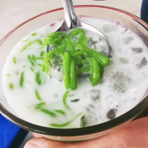 Cách Làm Chè Thái Lan Xanh Ngon Chuẩn Vị Tại Nhà