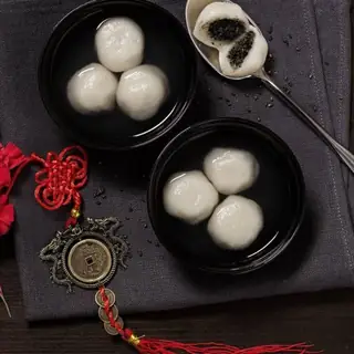 Cách Làm Chè Trôi Nước Mè Đen Chuẩn Vị, Mềm Dẻo Thơm Ngon