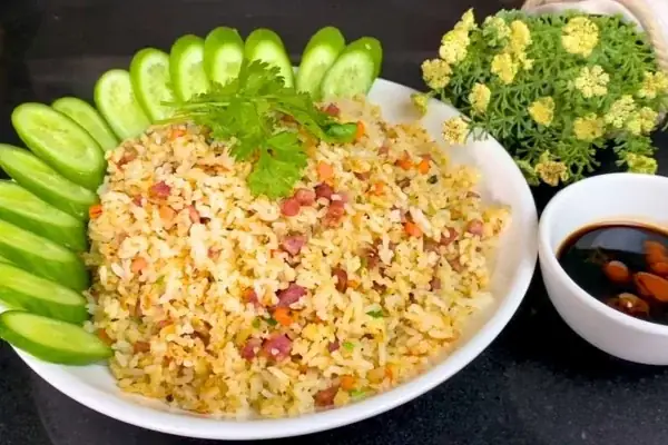 Cách Làm Cơm Chiên Lạp Xưởng Ngon Chuẩn Vị Nhà Hàng Cách Làm Cơm Chiên Lạp Xưởng Ngon Chuẩn Vị Nhà Hàng