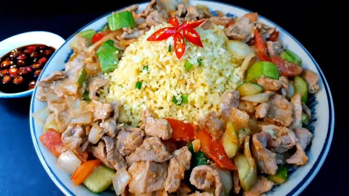 Cách Làm Cơm Xào Bò Ngon Chuẩn Vị Nhà Hàng