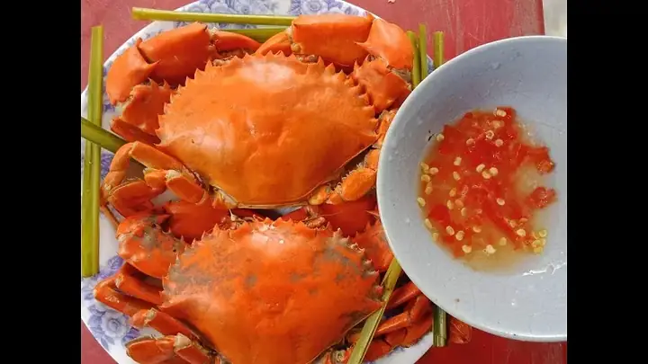 Cách Làm Cua Hấp Sả: Hướng Dẫn Chi Tiết Từ A-z Cho Món Ăn Đậm Vị Cách Làm Cua Hấp Sả: Hướng Dẫn Chi Tiết Từ A-z Cho Món Ăn Đậm Vị