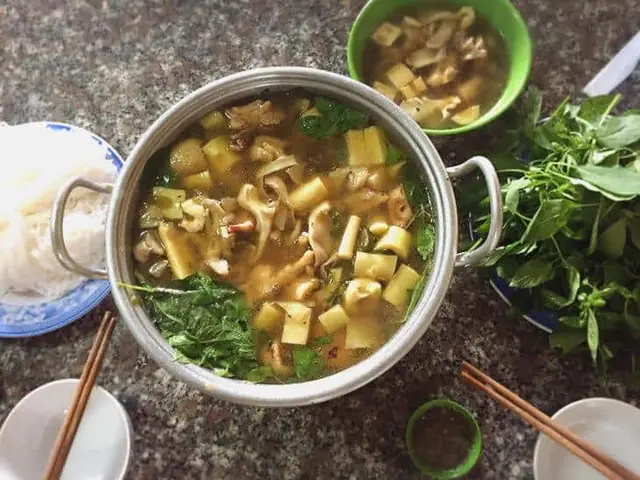Cách Làm Gà Nấu Lá Quế Thơm Ngon, Chuẩn Vị Miền Tây Cách Làm Gà Nấu Lá Quế Thơm Ngon, Chuẩn Vị Miền Tây