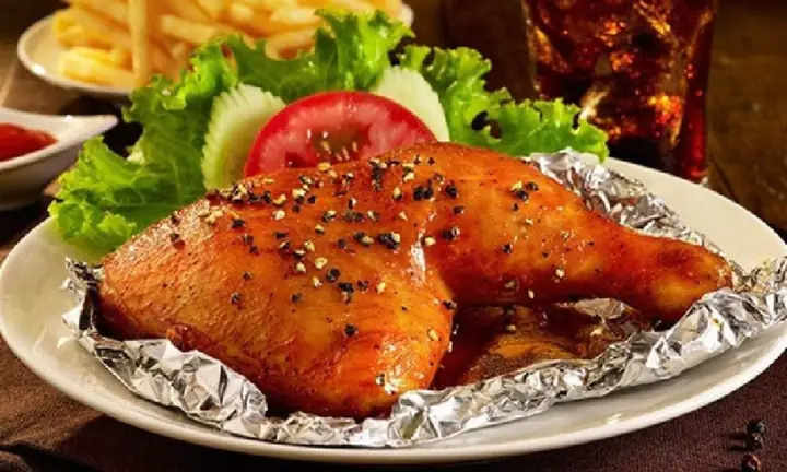 Cách Làm Gà Quay Bằng Nồi Chiên Không Dầu Giòn Rụm, Thịt Juicy Ngay Tại Nhà Cách Làm Gà Quay Bằng Nồi Chiên Không Dầu Giòn Rụm, Thịt Juicy Ngay Tại Nhà