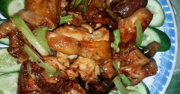 Cách Làm Gà Rim Me Chua Cay Chuẩn Vị, Thịt Săn Chắc Thấm Đẫm Gia Vị