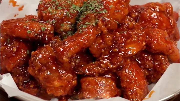 Cách Làm Gà Sốt Cay Jollibee Tại Nhà Chuẩn Vị, Thơm Ngon Không Kém Ngoài Tiệm Cách Làm Gà Sốt Cay Jollibee Tại Nhà Chuẩn Vị, Thơm Ngon Không Kém Ngoài Tiệm
