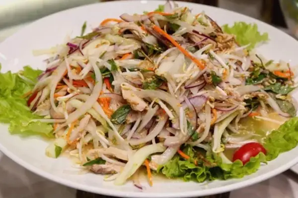 Cách Làm Gà Xé Phay Miền Bắc Chuẩn Vị, Thịt Ngọt Dai Không Bị Bở