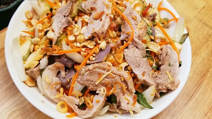 Cách Làm Gỏi Vịt Rau Răm Thơm Ngon Chuẩn Vị Nhà Hàng
