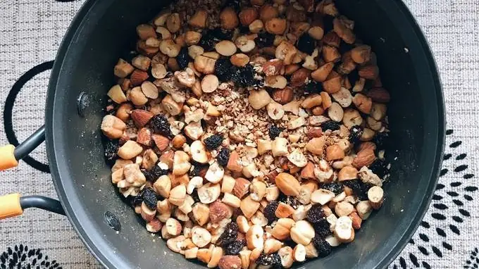 Cách Làm Granola Bằng Chảo Tại Nhà Thơm Ngon, Giòn Rụm Không Cần Lò Nướng