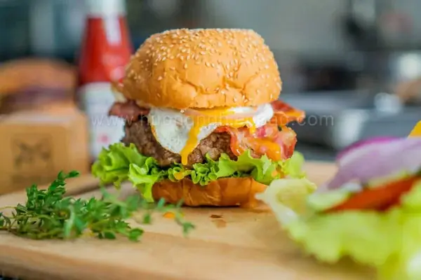 Cách Làm Hamburger Bò Để Bán: Hướng Dẫn Chi Tiết Từ A-z Cho Người Mới Bắt Đầu Cách Làm Hamburger Bò Để Bán: Hướng Dẫn Chi Tiết Từ A-z Cho Người Mới Bắt Đầu