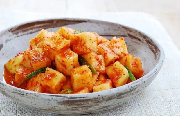 Cách Làm Kim Chi Củ Cải Thái Sợi Chuẩn Vị Hàn Quốc Tại Nhà