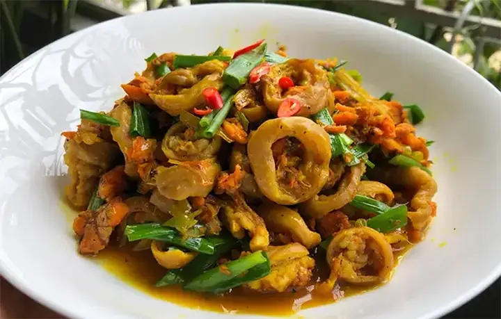 Cách Làm Lòng Già Xào Nghệ Thơm Ngon, Giòn Sần Sật Chuẩn Vị