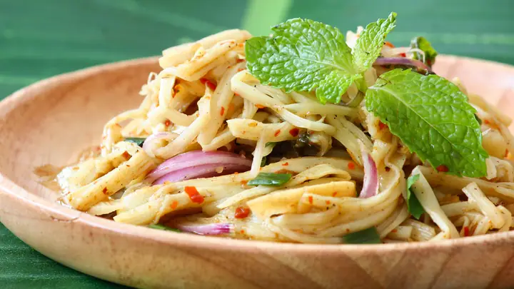 Cách Làm Măng Chua Ngọt Chuẩn Vị, Giòn Ngon Và Không Bị Đắng