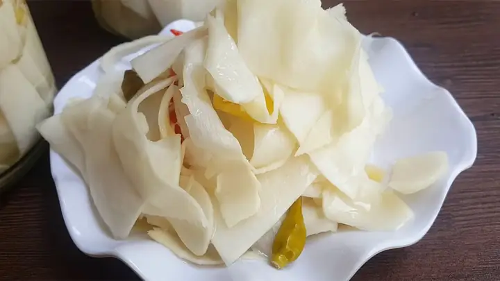 Cách Làm Măng Ớt Trắng Ngon