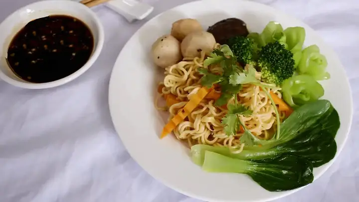 Cách Làm Mì Cá Viên Ngon Chuẩn Vị, Đổi Gió Cho Bữa Cơm Gia Đình