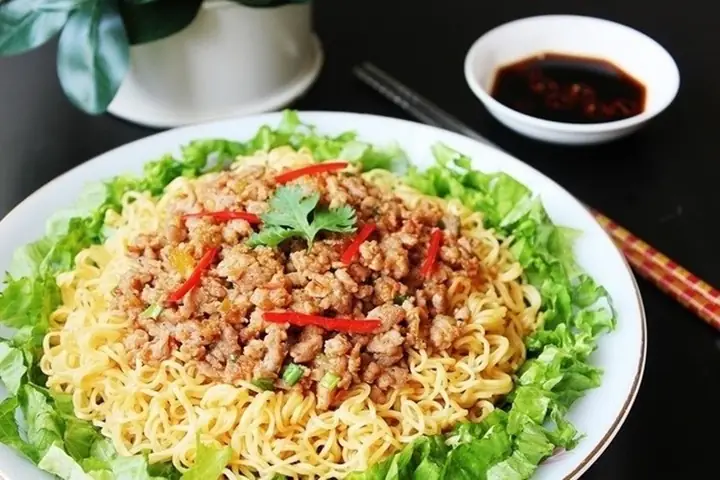 Cách Làm Mì Xào Thịt Bằm Ngon Chuẩn Vị Nhà Hàng