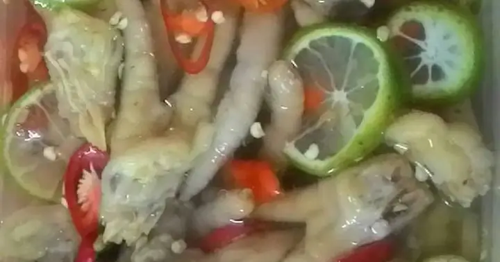 Cách Làm Món Chân Gà Ngâm Giấm Sả Ớt Giòn Ngon, Không Bị Hăng Cách Làm Món Chân Gà Ngâm Giấm Sả Ớt Giòn Ngon, Không Bị Hăng
