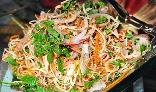 Cách Làm Nộm Bắp Cải Cà Rốt Chua Ngọt Giòn Ngon Khó Cưỡng Cách Làm Nộm Bắp Cải Cà Rốt Chua Ngọt Giòn Ngon Khó Cưỡng