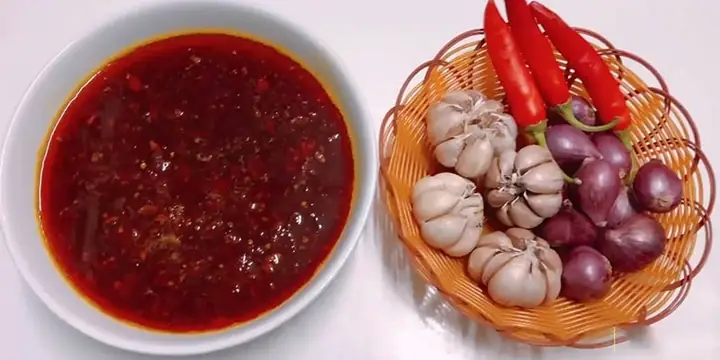 Cách Làm Nước Bò Bánh Tráng Trộn Chuẩn Vị Miền Tây