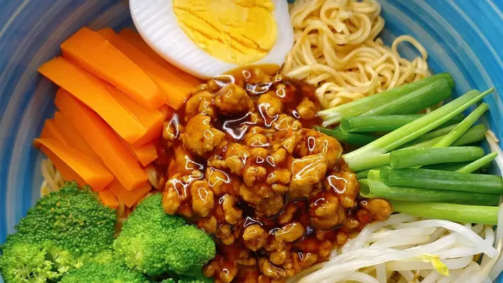 Cách Làm Nước Sốt Mì Xào Đơn Giản Nhưng Vẫn Giữ Được Hương Vị Chuẩn Nhà Hàng