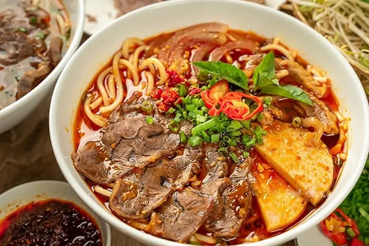Cách Làm Ớt Chưng Ăn Bún Bò Huế Chuẩn Vị, Cay Nồng Thơm Lừng