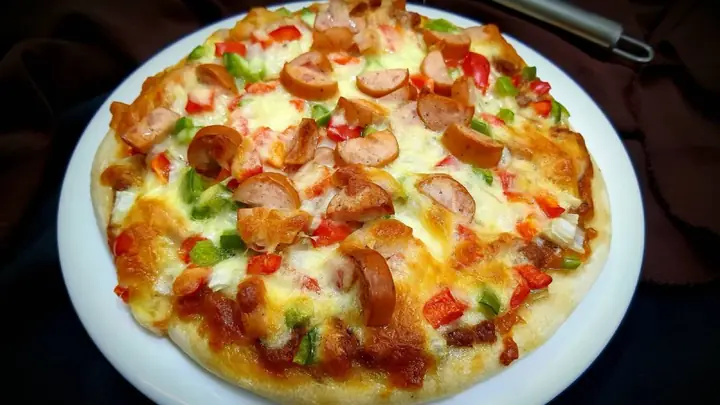 Cách Làm Pizza Xúc Xích Bằng Lò Nướng Thơm Ngon, Chuẩn Vị Tại Nhà Cách Làm Pizza Xúc Xích Bằng Lò Nướng Thơm Ngon, Chuẩn Vị Tại Nhà