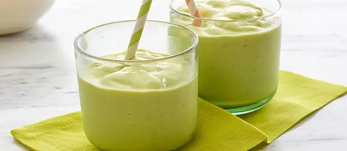 Cách Làm Sinh Tố Bơ Mãng Cầu Ngon Tại Nhà Chuẩn Vị