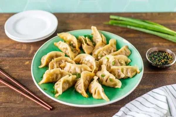 Cách Làm Sủi Cảo Người Hoa: Bước Chi Tiết Từ A-z Cho Người Mới Bắt Đầu Cách Làm Sủi Cảo Người Hoa: Bước Chi Tiết Từ A-z Cho Người Mới Bắt Đầu