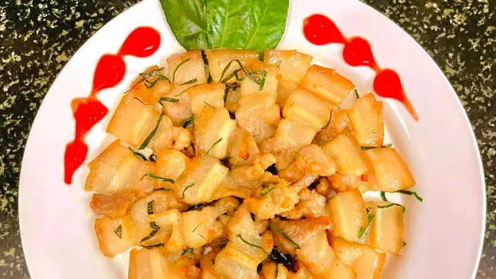Cách Làm Thịt Lợn Với Lá Móc Mật: Bí Quyết Từ Đồng Quê Cho Món Ăn Đậm Đà Hương Vị Cách Làm Thịt Lợn Với Lá Móc Mật: Bí Quyết Từ Đồng Quê Cho Món Ăn Đậm Đà Hương Vị