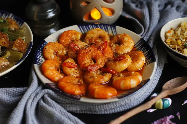 Cách Làm Tôm Kho Tàu Chuẩn Vị, Thịt Tôm Chắc Ngọt, Đậm Đà Hương Quê Cách Làm Tôm Kho Tàu Chuẩn Vị, Thịt Tôm Chắc Ngọt, Đậm Đà Hương Quê
