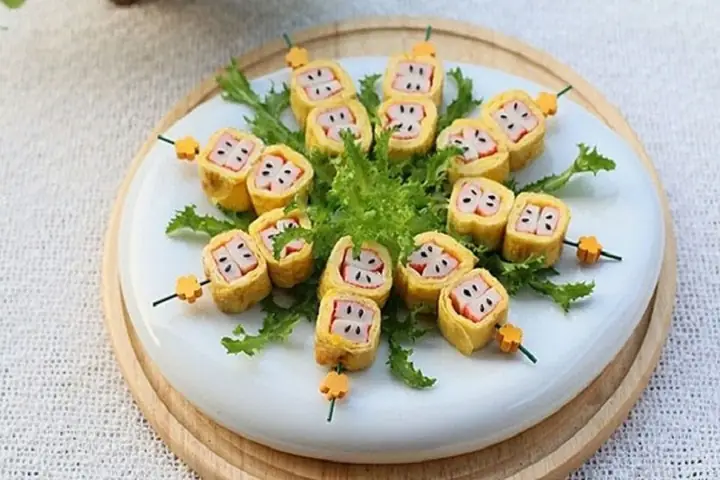 Cách Làm Trứng Cuộn Ngũ Sắc
