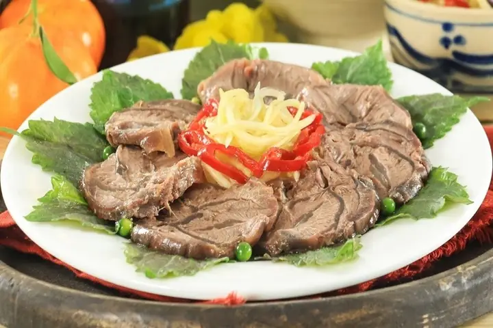 Cách Luộc Bắp Trâu Ngon: Bí Quyết Giữ Nguyên Vị Ngọt, Giòn Sần Sật