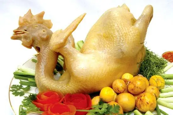 Cách Luộc Gà Nguyên Con Ngon, Da Vàng Giòn Chuẩn Vị Nhà Hàng