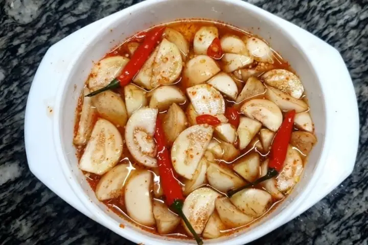 Cách Muối Cà Pháo Ăn Liền Giòn Ngon, Không Bị Váng Sữa Tại Nhà