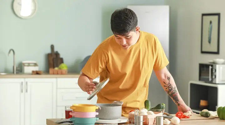 Cách Nấu Ăn Cho Người Bận Rộn: 10 Phương Pháp Giúp Bạn Tiết Kiệm Thời Gian Vẫn Có Bữa Cơm Ngon