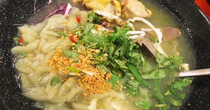 Cách Nấu Bánh Canh Bột Gạo Gà Chuẩn Vị Miền Trung Thơm Ngon
