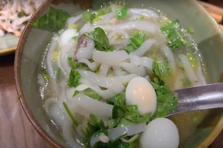 Cách Nấu Bánh Canh Cá Ngừ Chuẩn Vị Miền Trung, Thơm Ngon Bổ Dưỡng