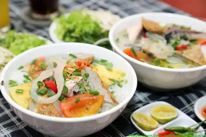Cách Nấu Bánh Canh Cá Thu Chuẩn Vị Miền Trung Thơm Ngon