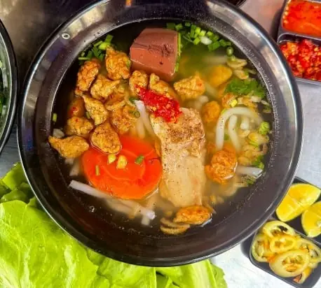 Cách Nấu Bánh Canh Chả Cá Vũng Tàu Chuẩn Vị Đặc Trưng