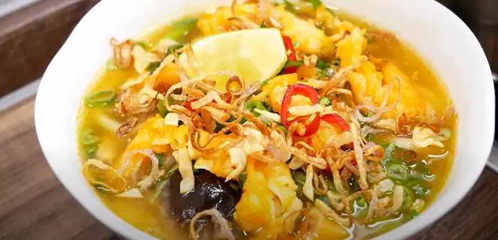 Cách Nấu Bánh Canh Giò Heo Tôm Chuẩn Vị Miền Trung Thơm Ngon