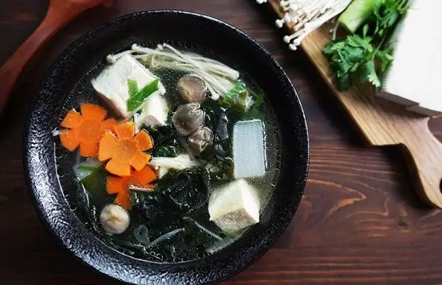 Cách Nấu Bánh Canh Rong Biển Thanh Mát, Bổ Dưỡng Cho Ngày Hè
