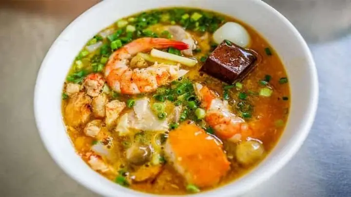 Cách Nấu Bánh Canh Tôm Huế Chuẩn Vị Ngon Ngọt Từ Nước Dùng Đến Sợi Bánh