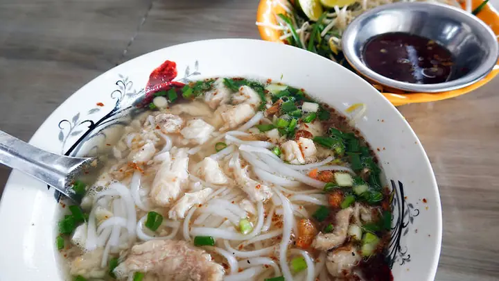 Cách Nấu Bánh Canh Vĩnh Trung Thơm Ngon Chuẩn Vị Miền Trung Cách Nấu Bánh Canh Vĩnh Trung Thơm Ngon Chuẩn Vị Miền Trung
