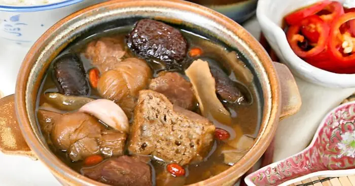 Cách Nấu Bím Bò Hầm Thuốc Bắc Chuẩn Vị, Bổ Dưỡng Cho Ngày Đông
