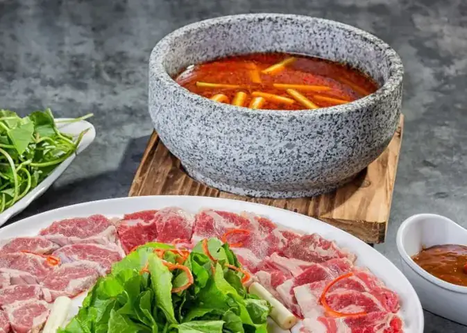 Cách Nấu Bò Nhúng Ớt Huế Chuẩn Vị Cay Nồng, Đậm Đà