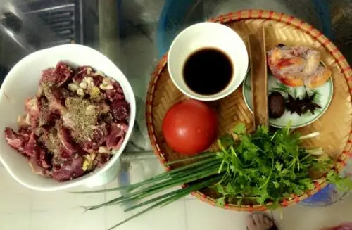 Cách Nấu Bò Sốt Vang Với Hoa Hồi Thảo Quả Chuẩn Vị Nhà Hàng Cách Nấu Bò Sốt Vang Với Hoa Hồi Thảo Quả Chuẩn Vị Nhà Hàng