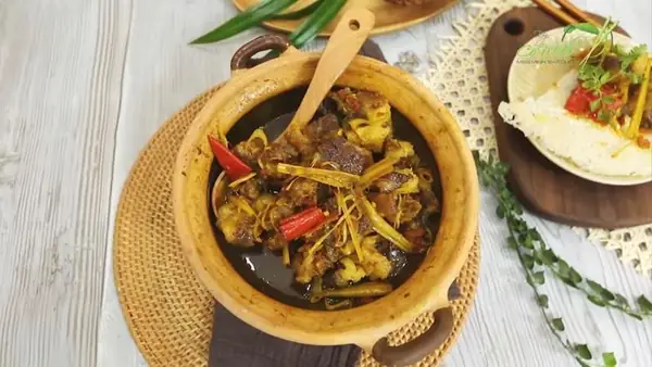 Hướng Dẫn Chi Tiết Cách Nấu Bún Bò Hầm Sả Thơm Ngon Chuẩn Vị Miền Tây Hướng Dẫn Chi Tiết Cách Nấu Bún Bò Hầm Sả Thơm Ngon Chuẩn Vị Miền Tây