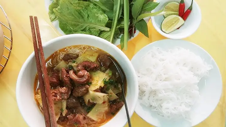 Cách Nấu Bún Bò Nhừ Chuẩn Vị Huế, Thịt Mềm, Nước Dùng Đậm Đà Cách Nấu Bún Bò Nhừ Chuẩn Vị Huế, Thịt Mềm, Nước Dùng Đậm Đà