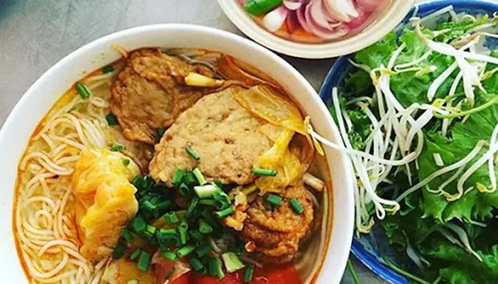 Cách Nấu Bún Chả Cá Giò Heo Chuẩn Vị, Thơm Ngon Khó Cưỡng