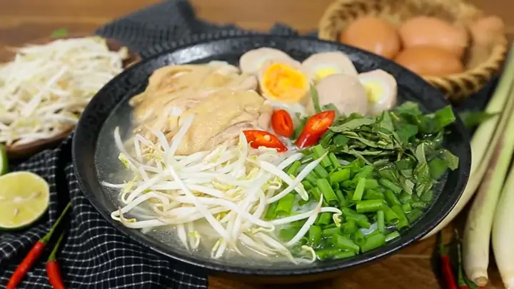 Cách Nấu Bún Gà Mọc Ngon Chuẩn Vị Tại Nhà, Bí Quyết Từ Đầu Bếp