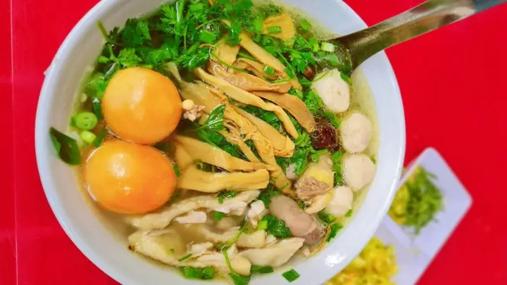 Cách Nấu Bún Gà Mọc Ngon Chuẩn Vị Tại Nhà, Bí Quyết Từ Đầu Bếp